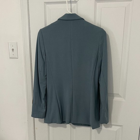 Notch Collar Blazer - NWOT - Picture 4 of 7